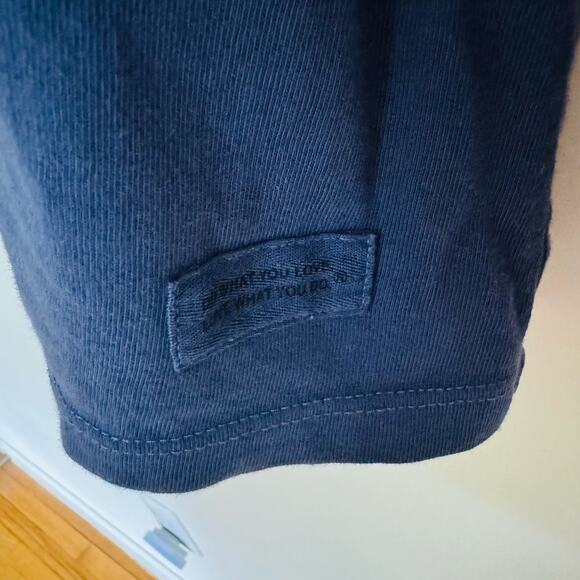 Life is Good Women Rosie the Riveter WE CAN DO IT 2020 V Neck Long Sleeve Shirt - Picture 4 of 6